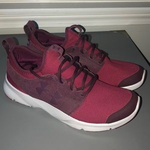 Men’s Under Armour Shoes, size 11